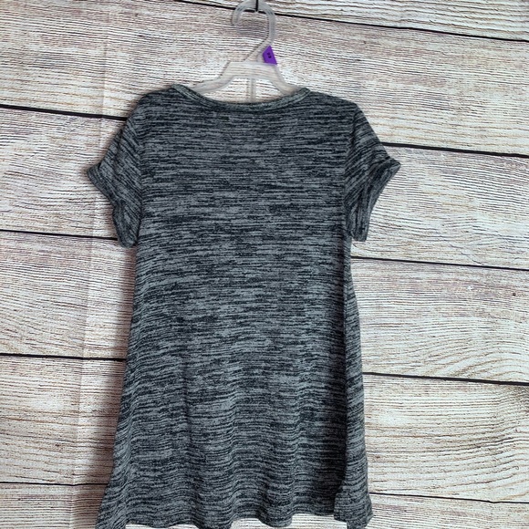 MUDD Colorful Butterfly Top - Picture 2 of 4